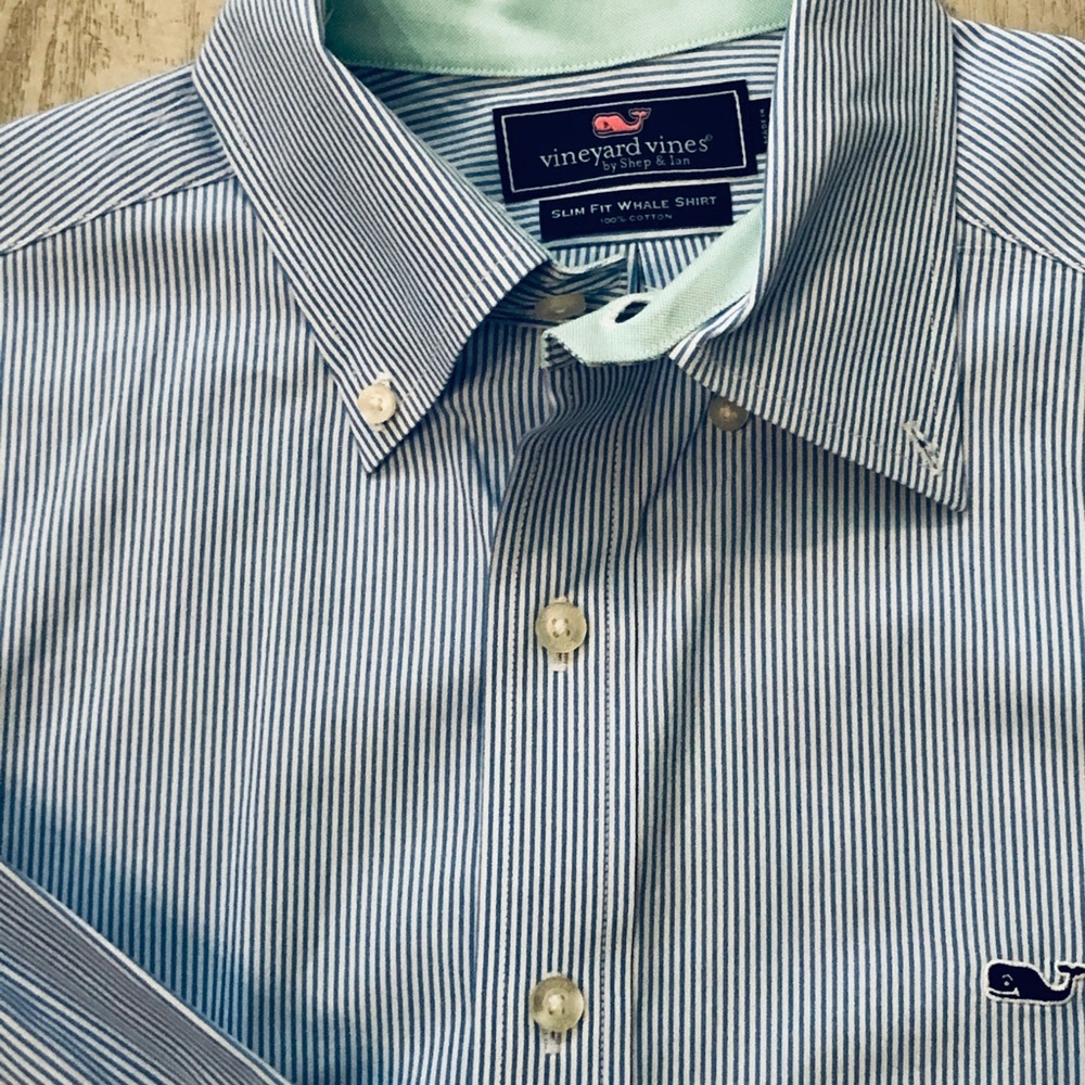 Vineyard Vines LS slim fit whale shirt Medium